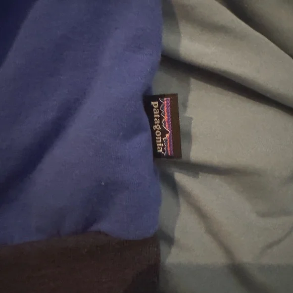 Navy sleeves. Royal blue center. Bright and vibrant but my photos stink! - Picture 2 of 3